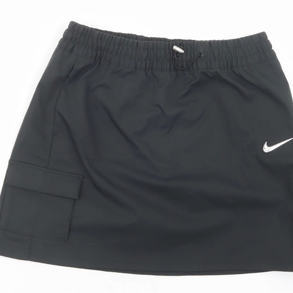 Nike Sportswear 276549 Swoosh Skirt in Black womens, Size X-Small - Picture 10 of 13